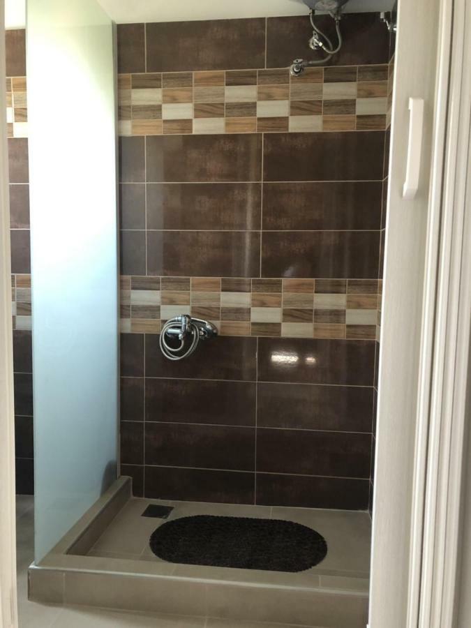 ניאה מיכאניונה Elena'S Apartments מראה חיצוני תמונה